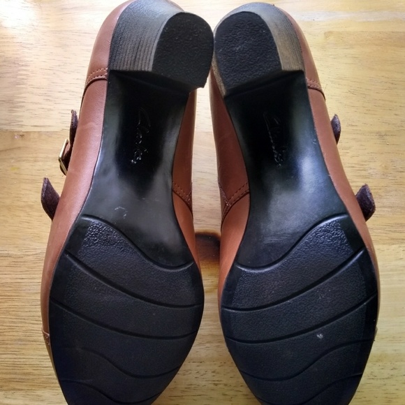 Clarks Bendables Booties - Picture 3 of 3